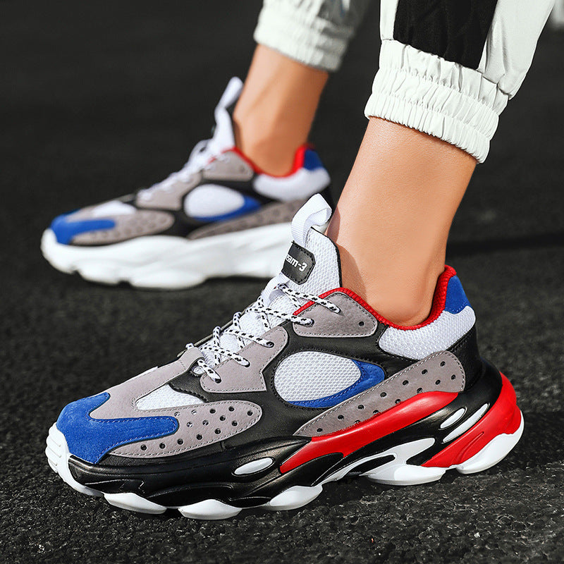 Old shoes, men's shoes, casual shoes